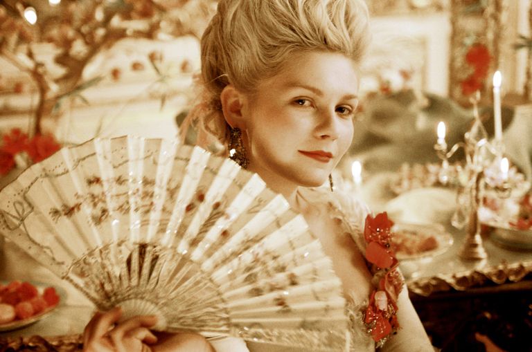 Kaader filmist «Marie Antoinette». Pildil näitlejanna Kirsten Dunst