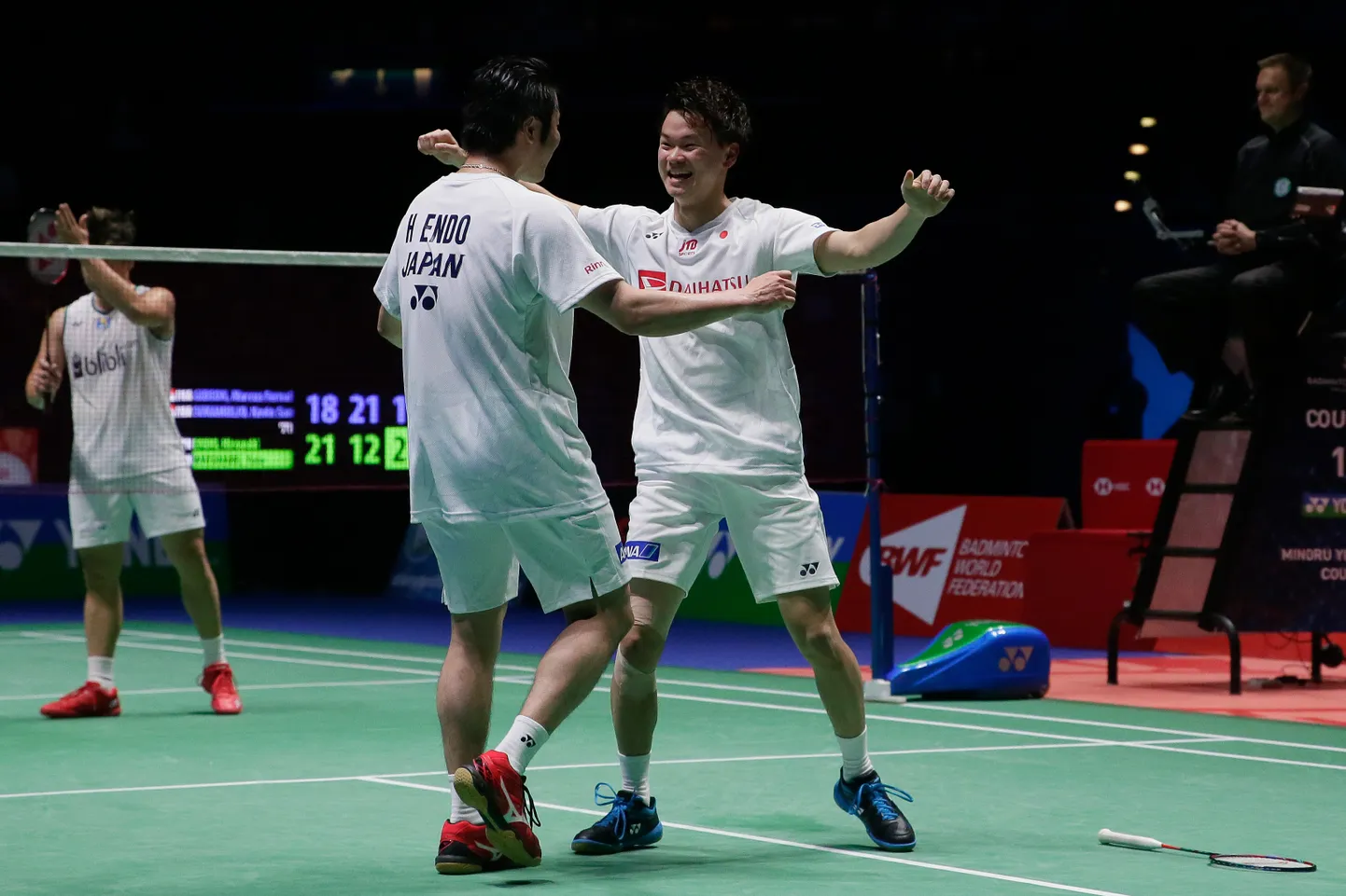 Meeste paarismängu võitjad Hiroyuki Endo ja Yuta Watanabe.