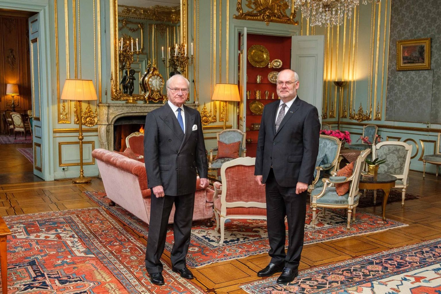 Vabariigi president Alar Karis (paremal) ja Rootsi kuningas Carl XVI Gustaf.