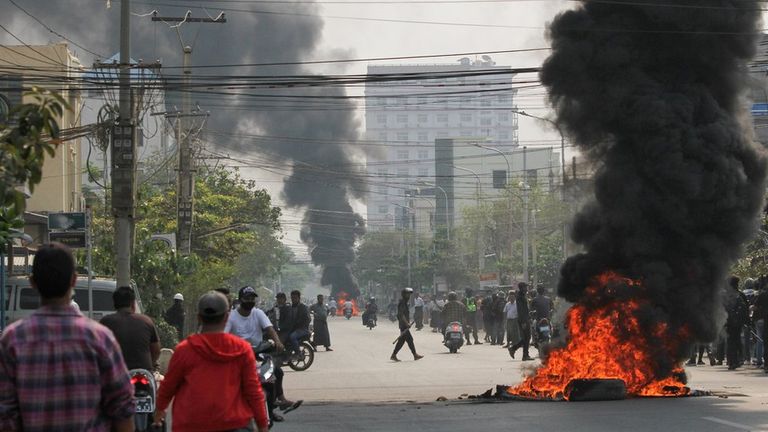 Столкновения в городе Мандалай