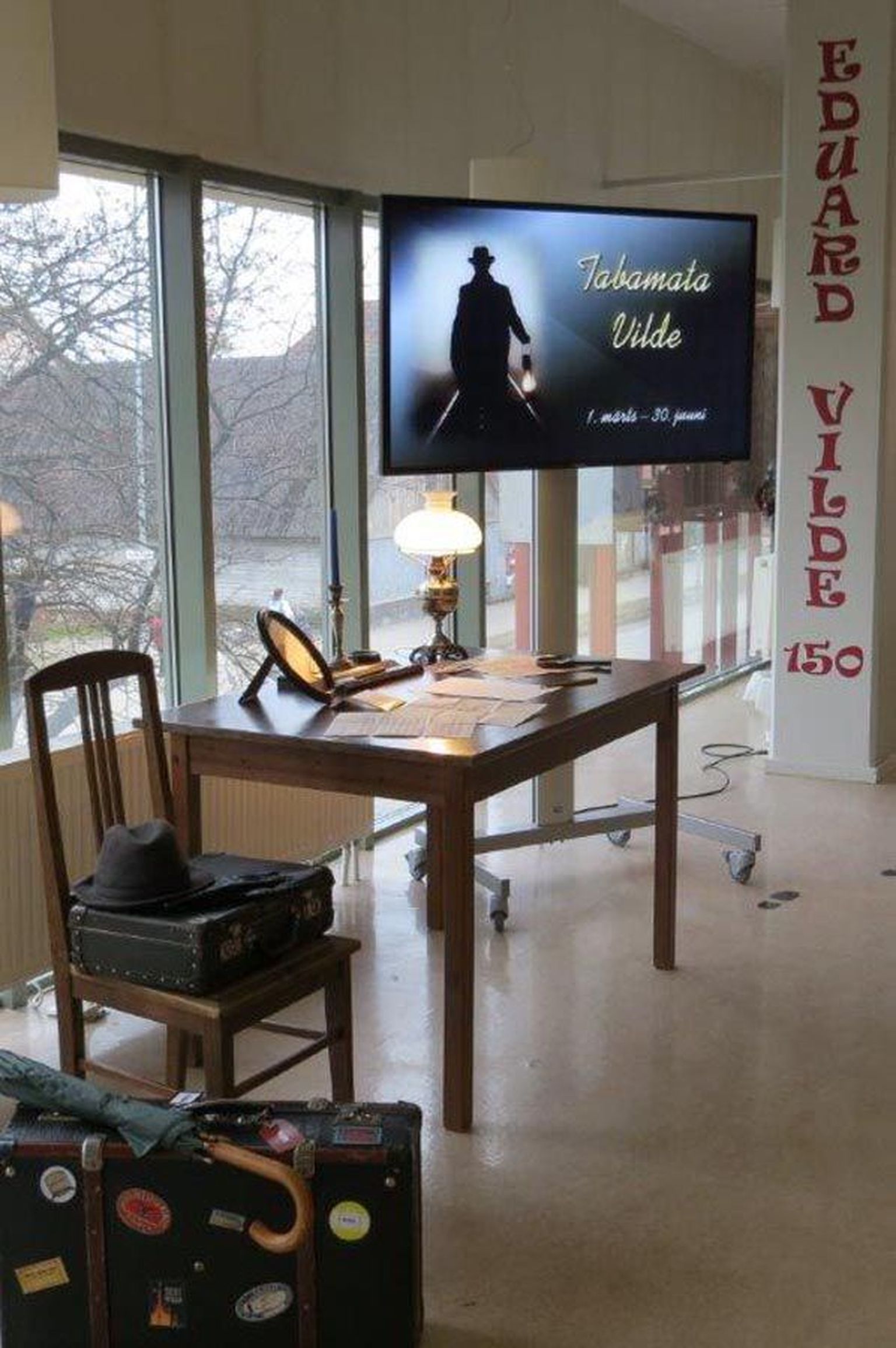 Viljandi linnaraamatukogu näitus «Püüa Vildet tabada» sai mullu kirjaniku 150. aastapäeva puhul korraldatud üleriigilisel konkursil «Tabamata Vilde» teise koha.
