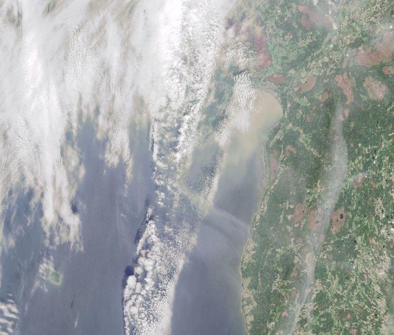 Sateliidifoto sinivetikast Pärnu lahes 5. septembril