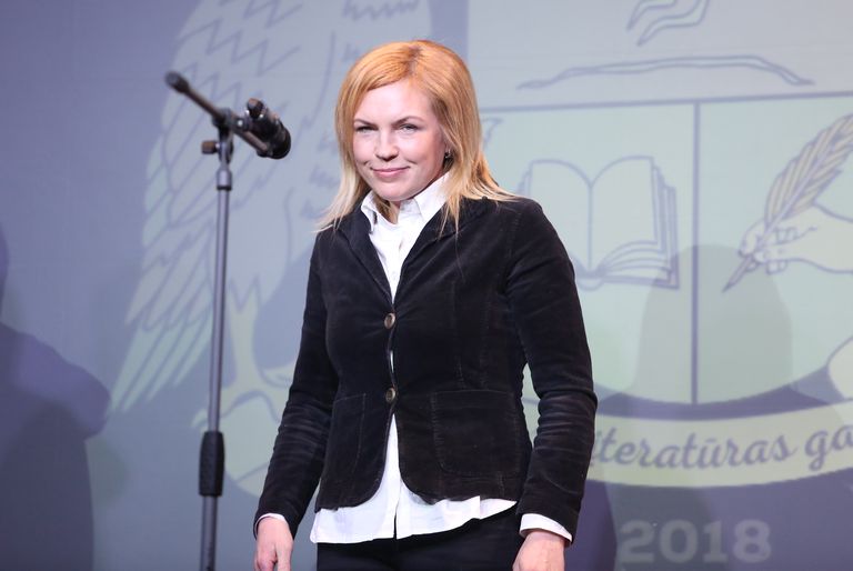 Латвийская писательница и драматург Инга Абеле на церемонии премии «Книга года» в 2019 году.