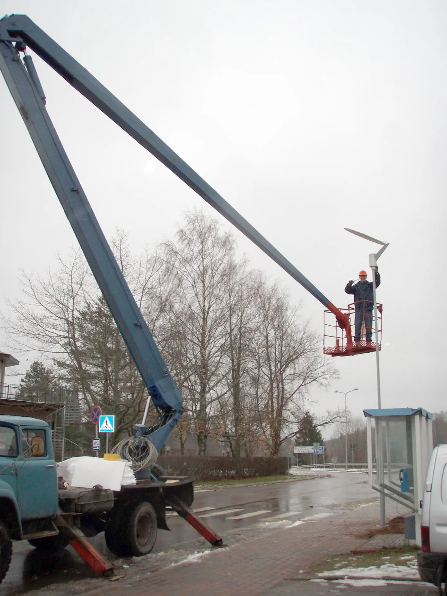 Otepää kesklinnale anti uute valgustite paigaldamisega veel viimast lihvi.