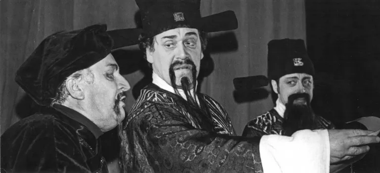 Siin «Kohtunik Di» (1980) koos Edgar Valge ja Rein Malmsteniga.