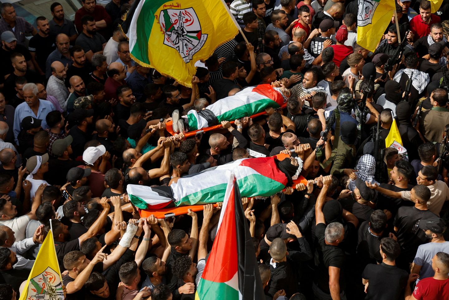 Iisraeli vägede poolt tapetud palestiinlaste matused okupeeritud Läänekaldal Nablusi lähedal. 23. oktoober. 2023.