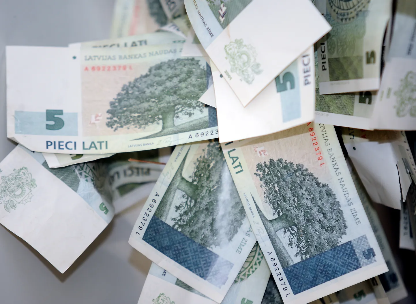 Notiek Latvijas Universitātes (LU) FabLab (Fabrication laboratory) prototipēšanas studijas atklāšanas pasākums LU Ekonomikas un vadības fakultātes Biznesa inkubatorā.