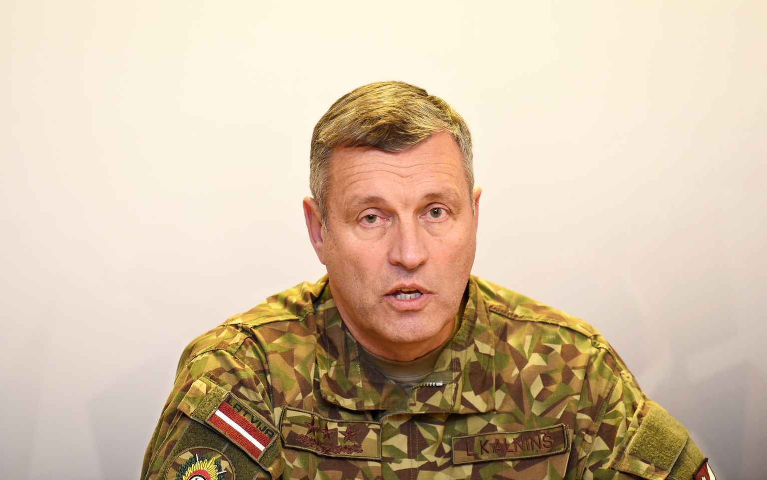 Nacionālo bruņoto spēku komandieris ģenerālleitnants Leonīds Kalniņš
