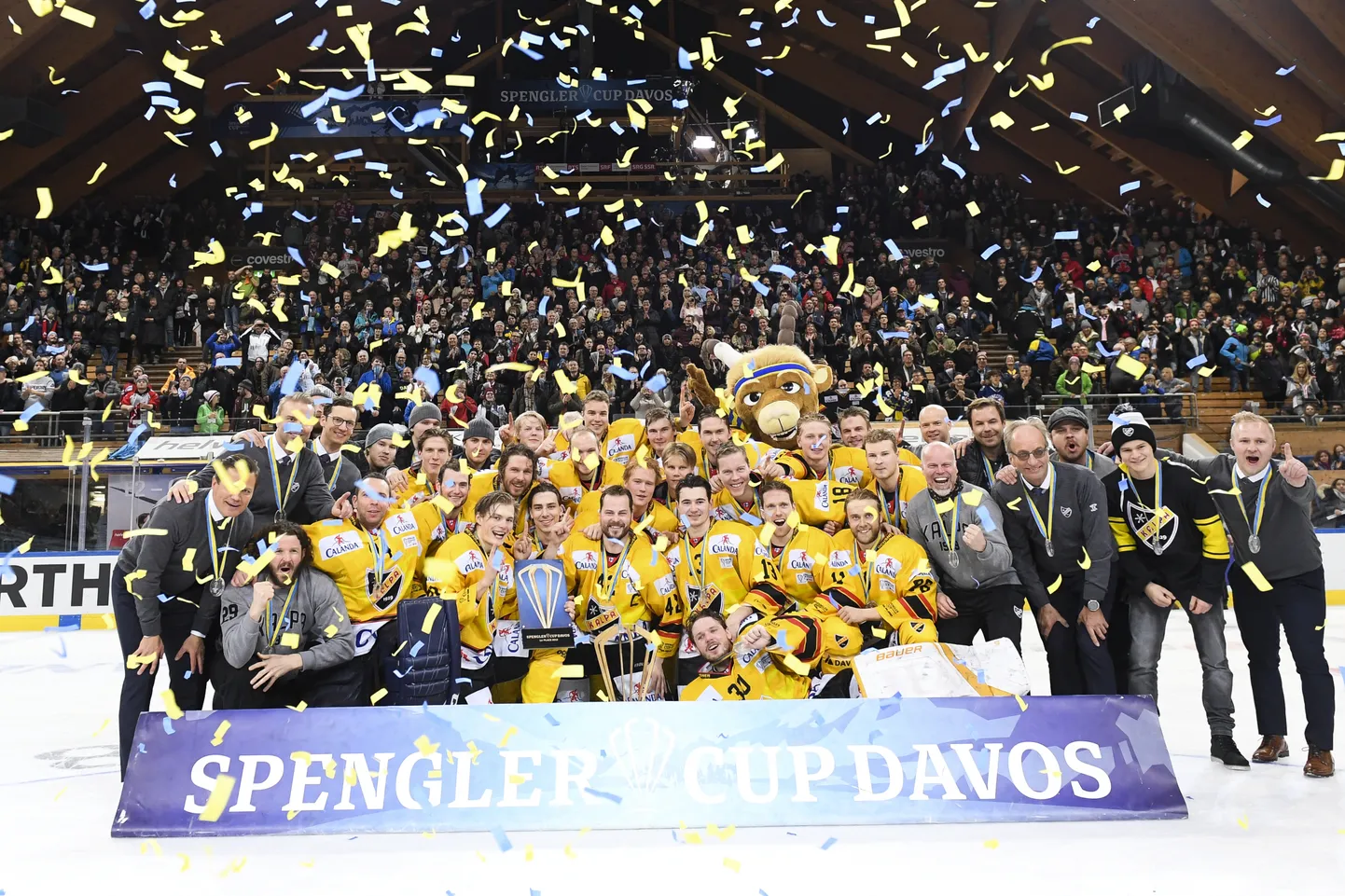 Kuopio KalPa tähistab triumfi.