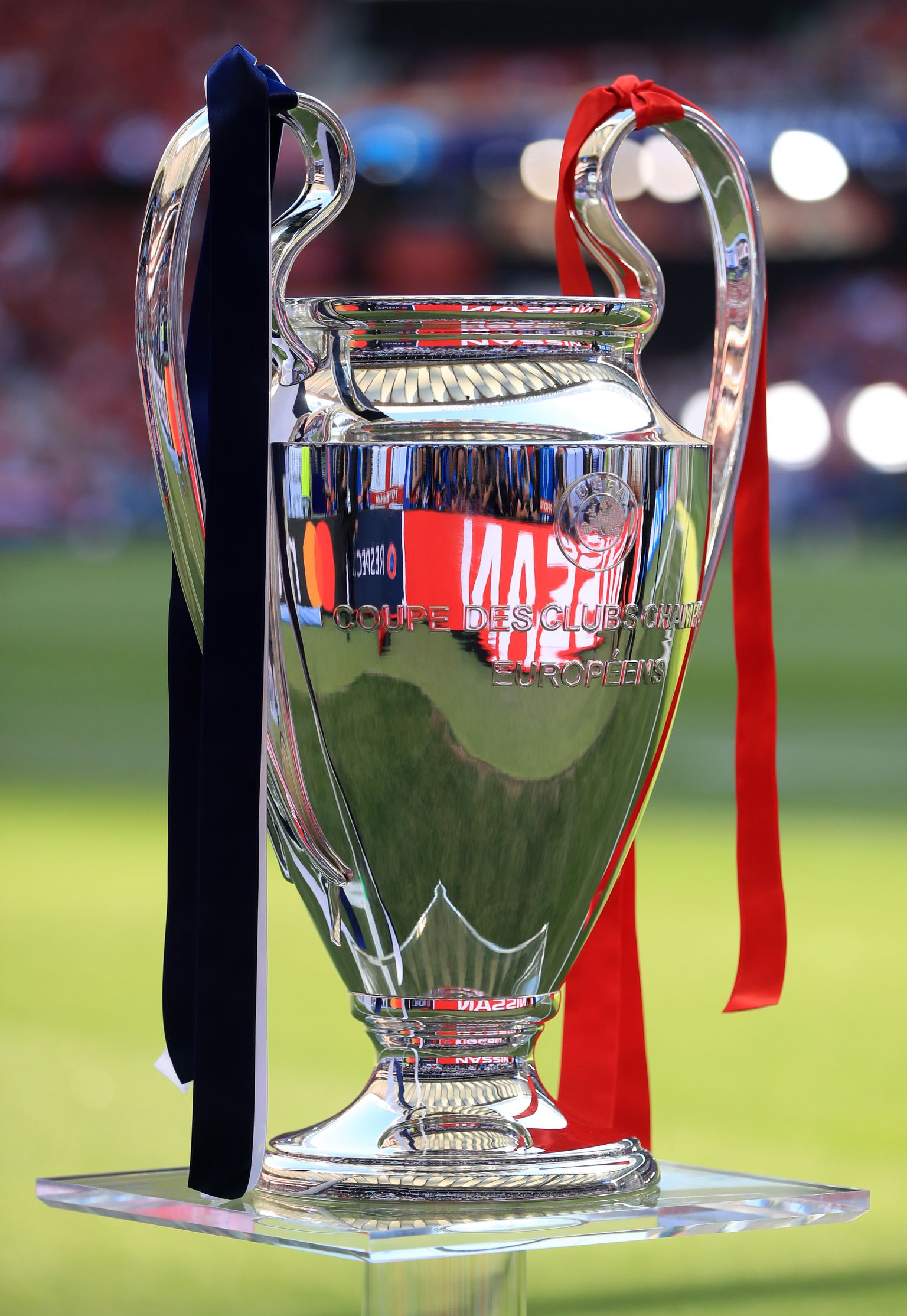 Финальный матч Лиги чемпионов в Санкт-Петербурге перенесен на 2022 год ...