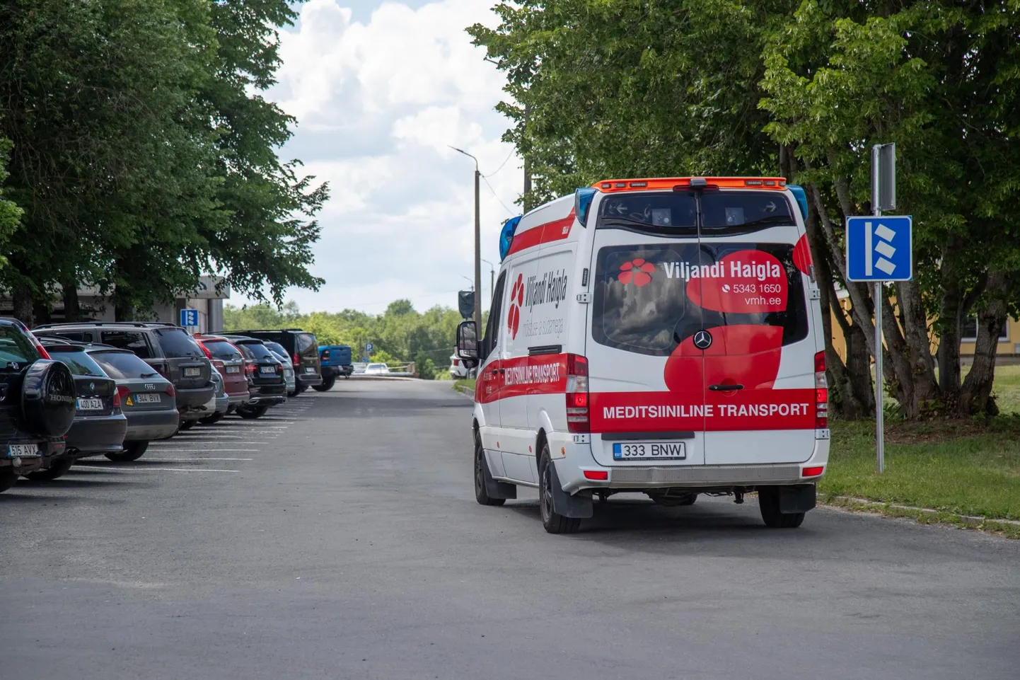 Edaspidi tohib sel teelõigul sõita ainult selles suunas nagu haigla transportauto fotol liigub.