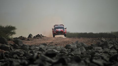 Seska ekipāža WRC posma otro dienu sāk ar diviem uzvarētiem ātrumposmiem