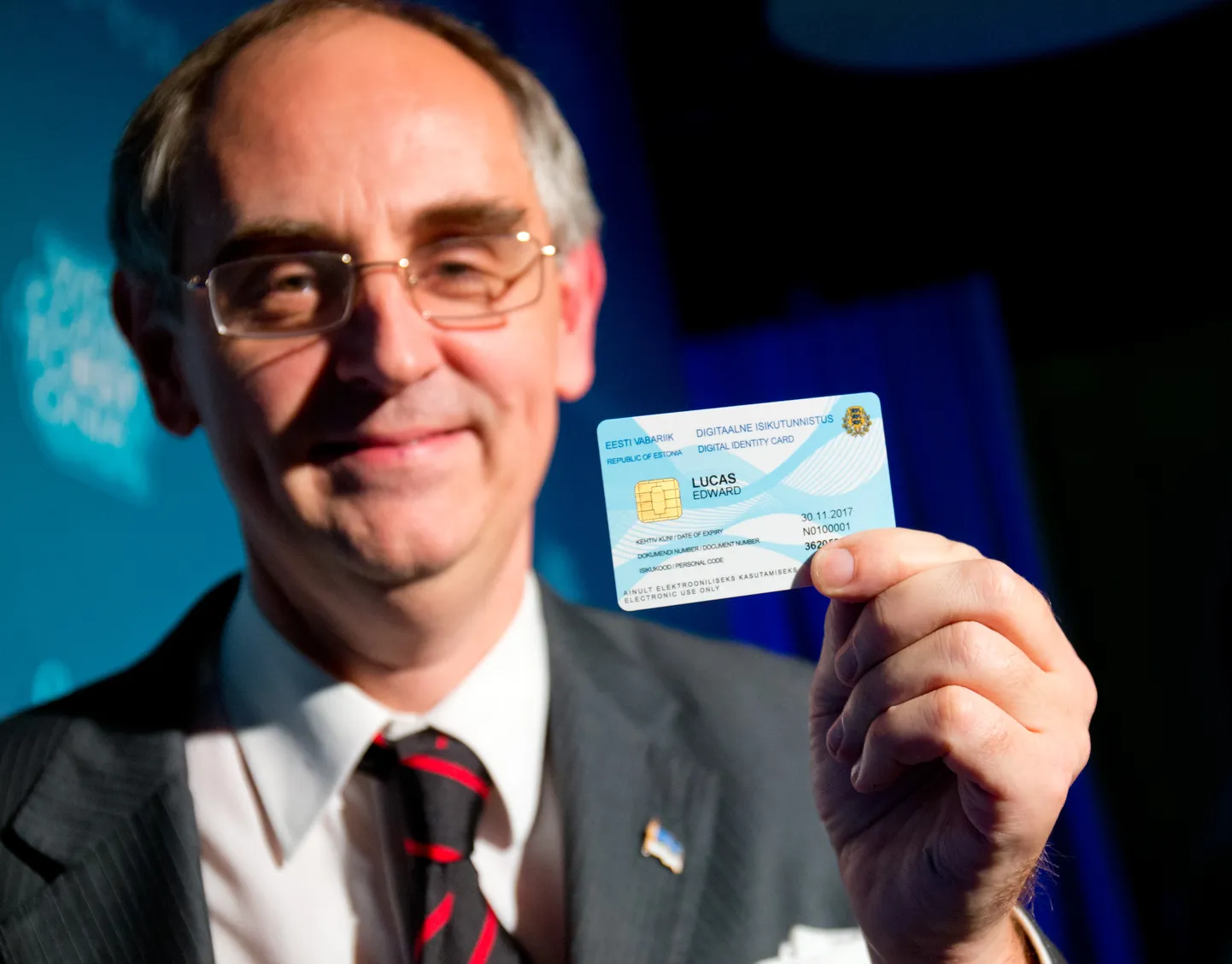 Esimene e-resident oli Edward Lucas.
