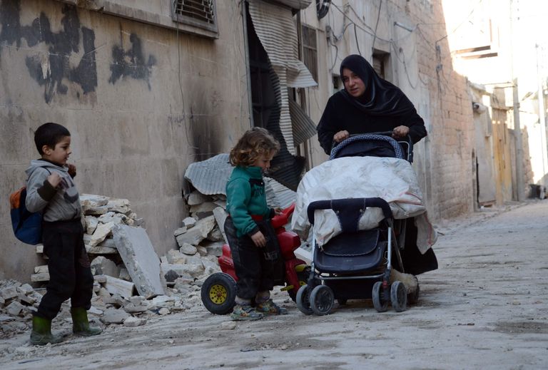 Süüria ema oma lastega