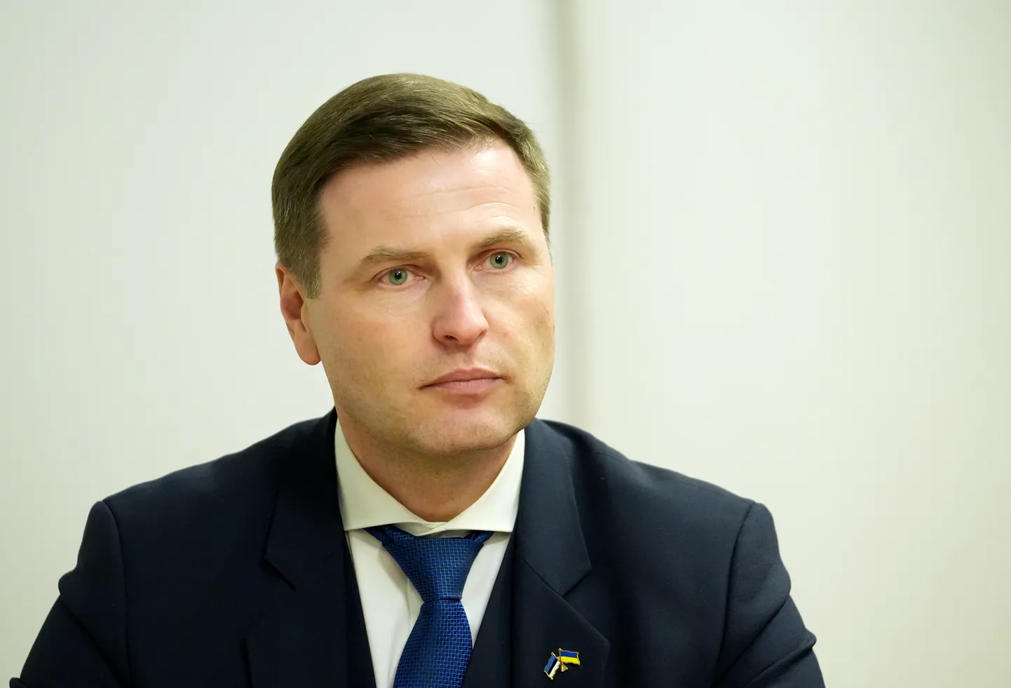 Igaunijas aizsardzības ministrs Hanno Pevkurs piedalās preses konferencē pēc tikšanās ar Latvijas un Lietuvas aizsardzības ministriem Aizsardzības ministrijā.