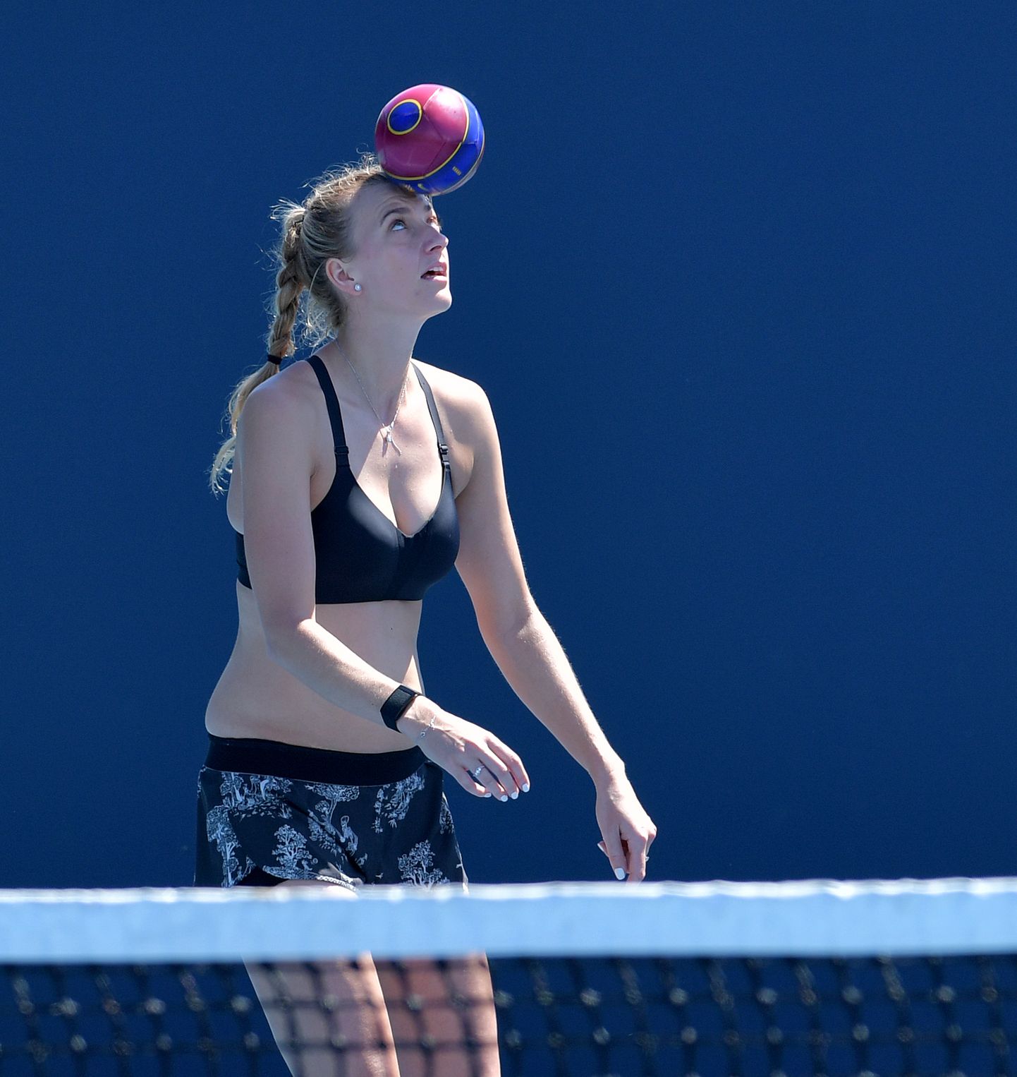 Tšehhi tennisetäht Petra Kvitova Miami Gardensis suurturniiriks valmistumas.
