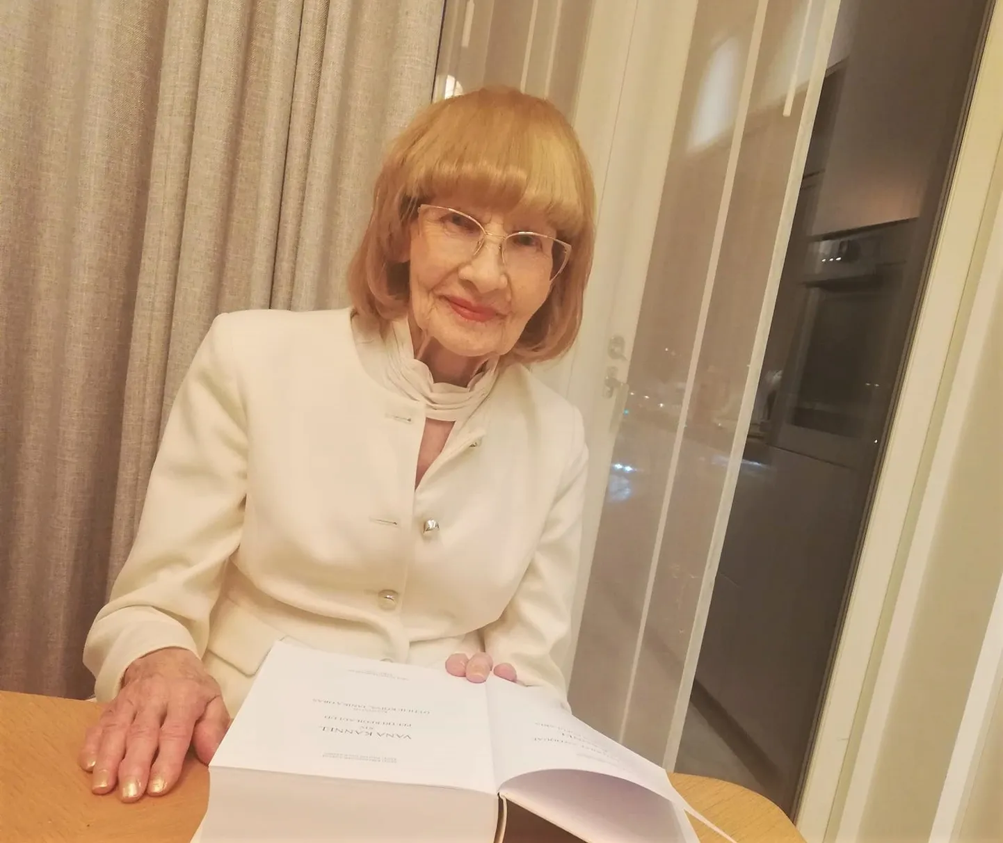 Ottilie Kõiva osalusel on valminud «Vana Kannel XIV. Peetri regilaulud».