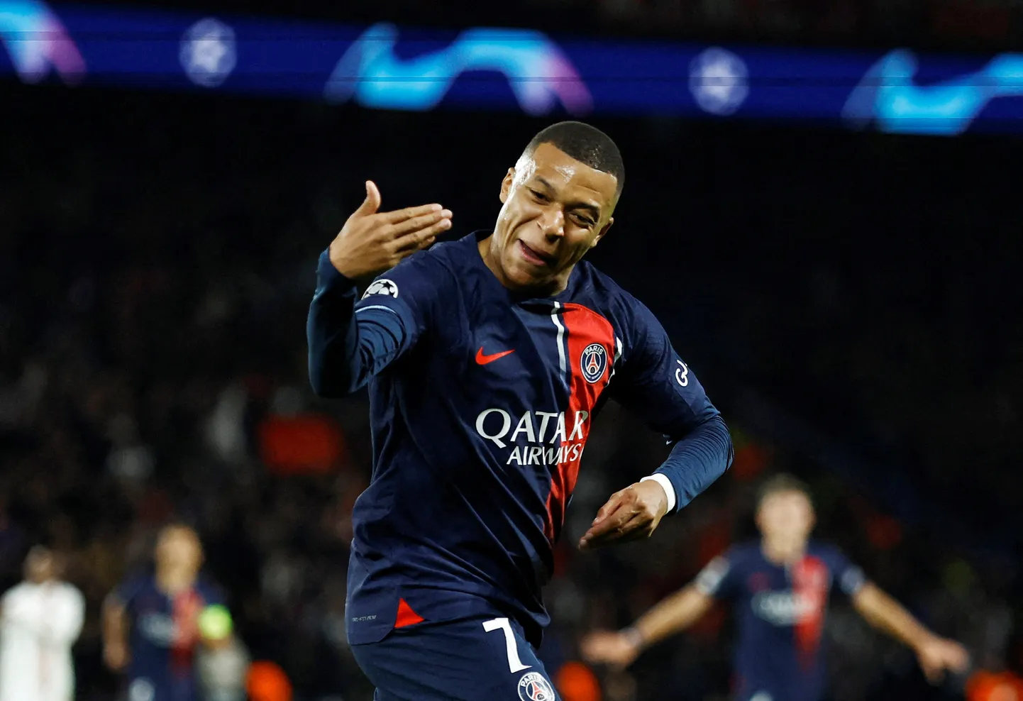 Kylian Mbappe väravat tähistamas.