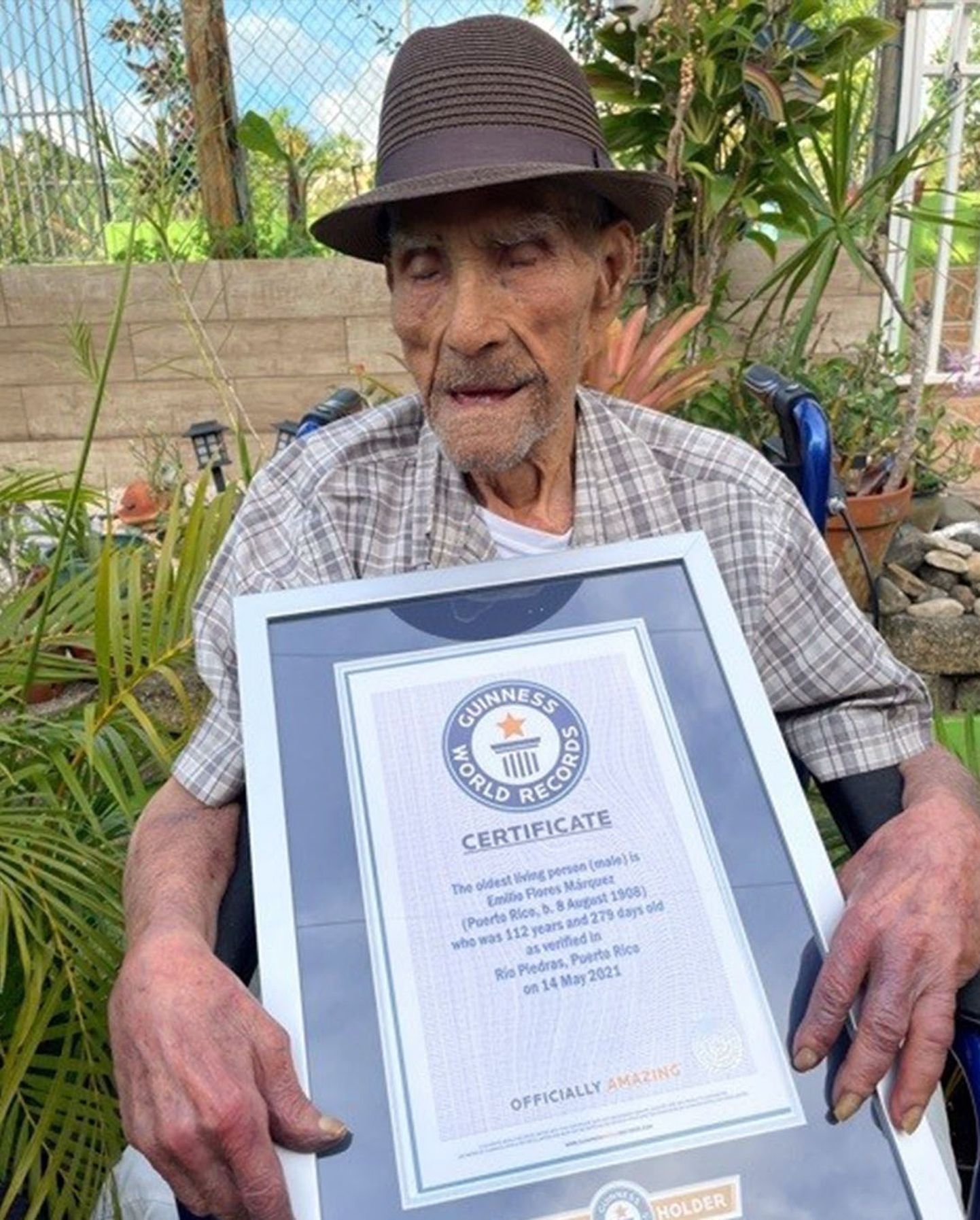 Guinnessi rekordite organisatsioon kinnitas, et maailma vanim elusolev mees on puertoricolane Emilio Flores Marquez, kes on 112-aastane