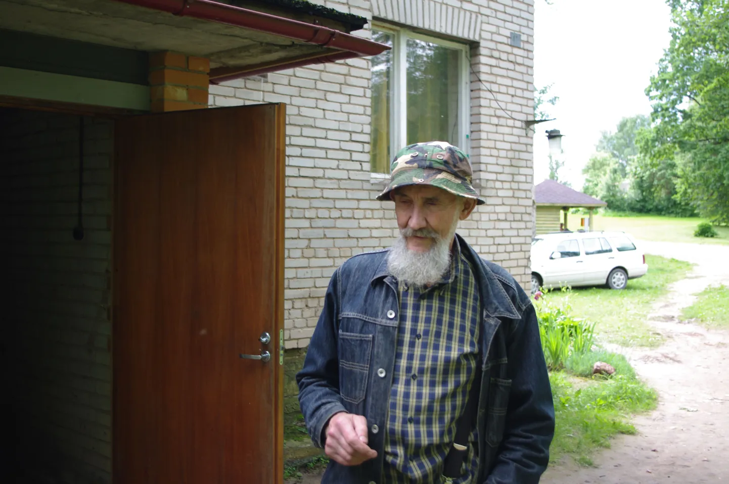 Are Toome oma elu laita ega kiita ei oska. Mehe sõnul kurtmine midagi ei muuda ja elus tuleb leida oma võimalused. Kõigele leidub lahendus.