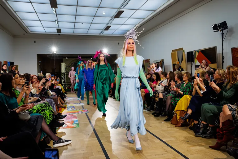 Tiina Talumees. Colorama. Moeshow ja moepublik.