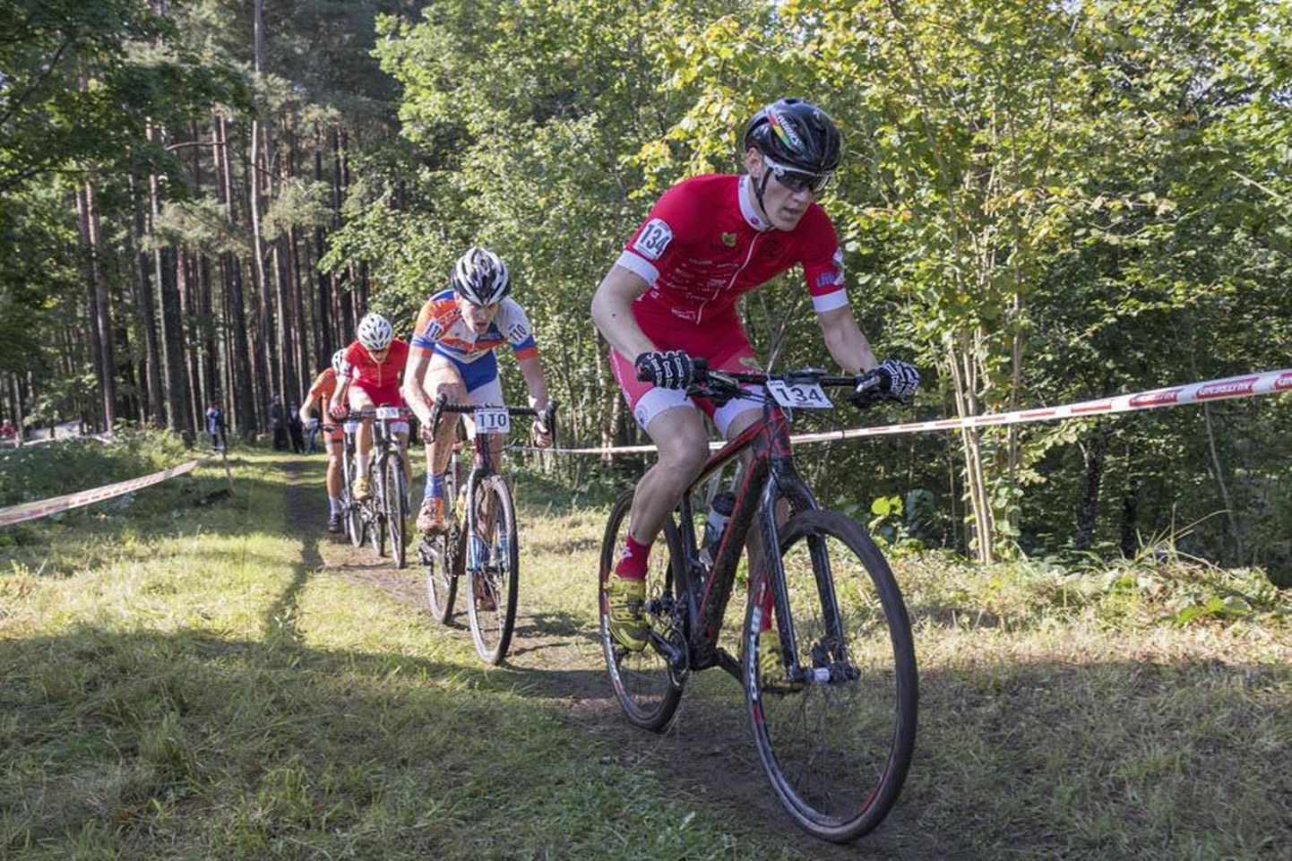 Toomas Vool pälvis Eesti cyclo-cross`i meistrivõistlustel hõbemedali. Pilt on tehtud Soudali sarja avaetapil Viljandis.