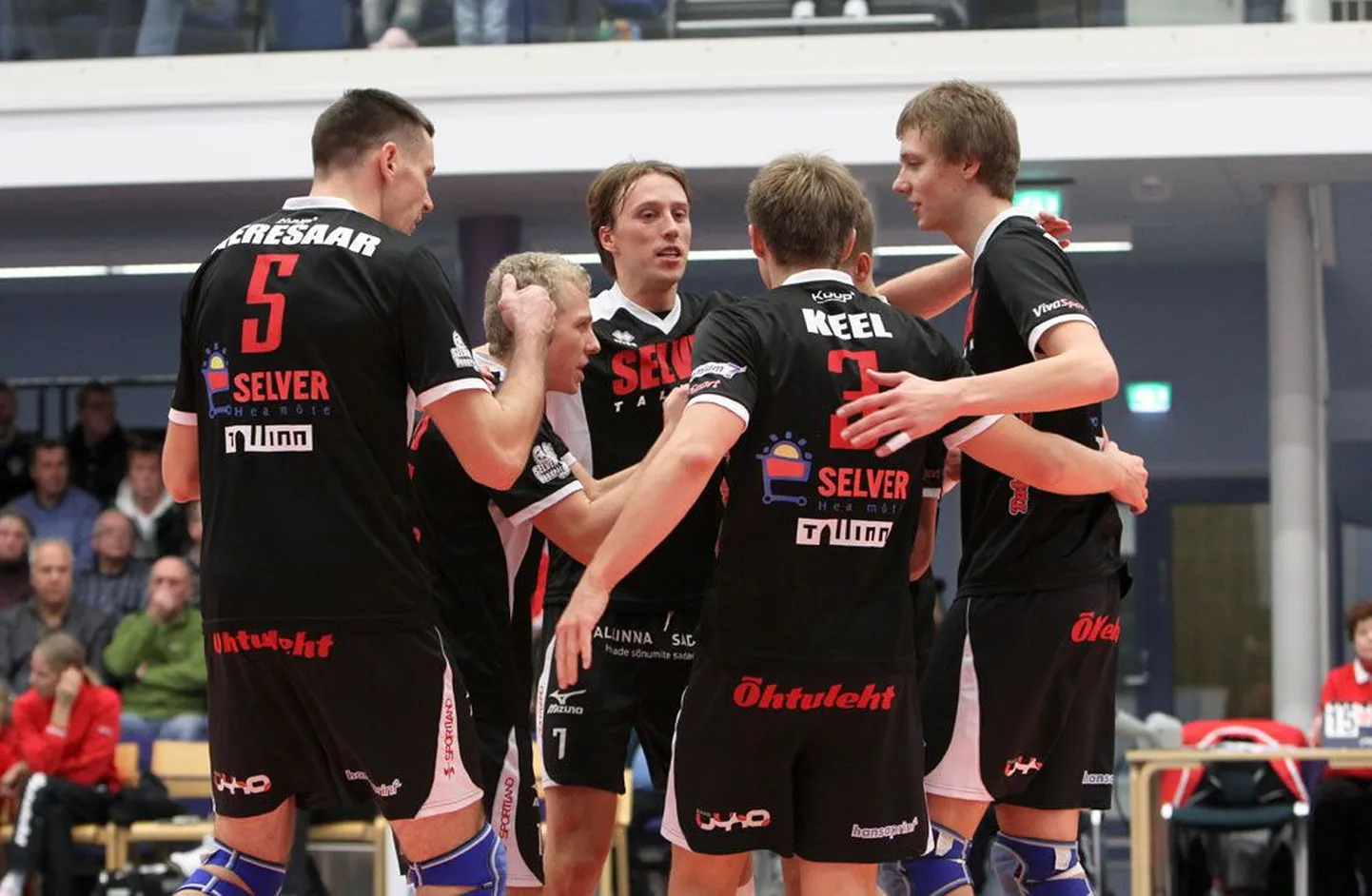 Õhtul on näha, kui tihti on Selveri võrkpalluritel põhjust mängus Itaalia tippklubiga rõõmutantsu lüüa.