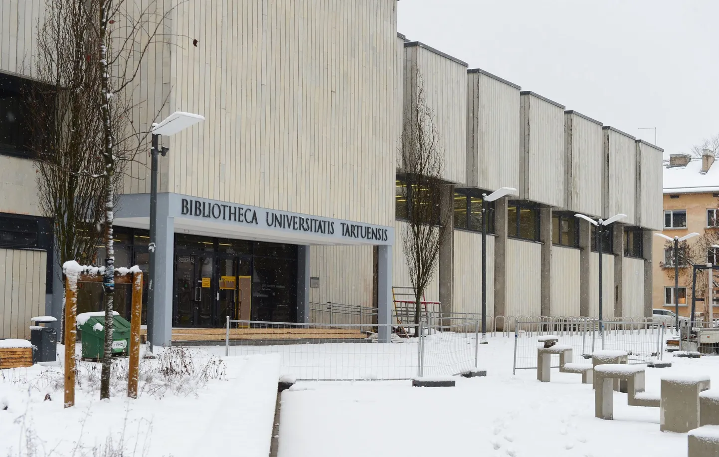Tartu ülikooli raamatukogu hoones käivad praegu viimistlustööd. Lugejad pääsevad majja kevadel.