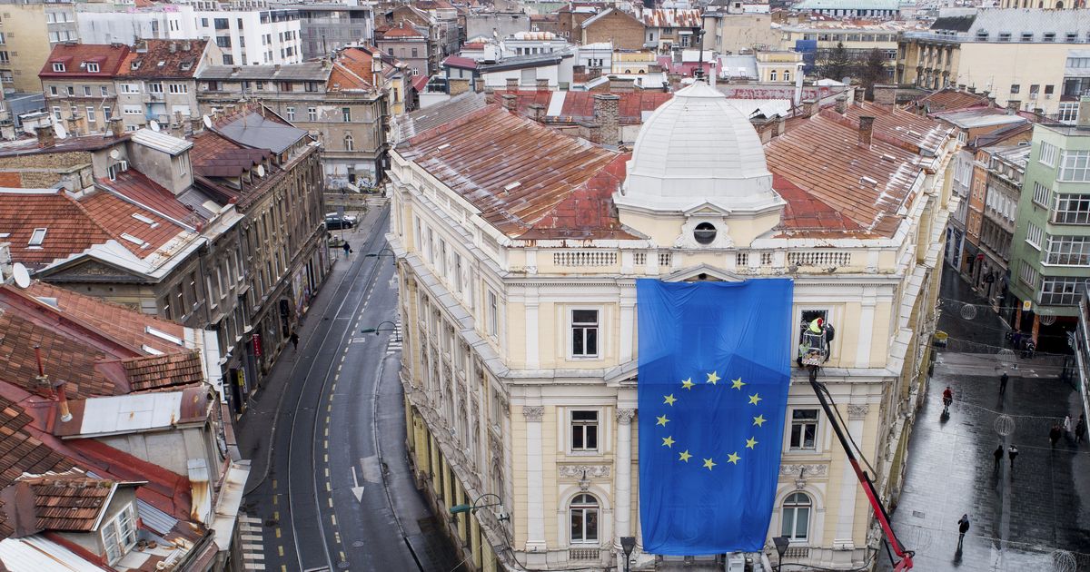 Cuál es la capital de bosnia