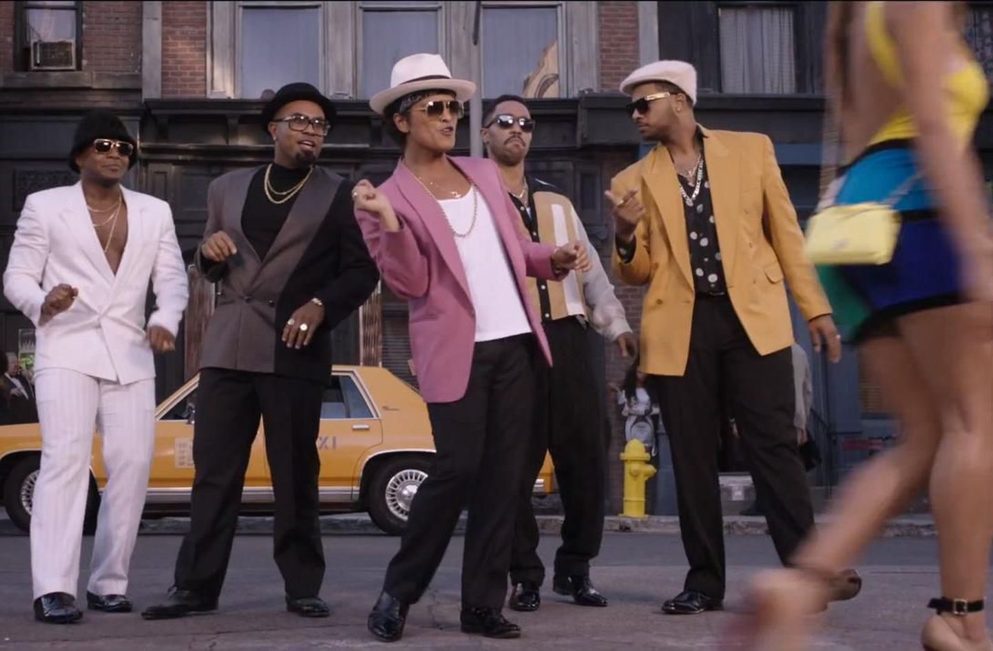 Mark Ronson ja Bruno Mars avaldasid muusikavideo loole «Uptown Funk»