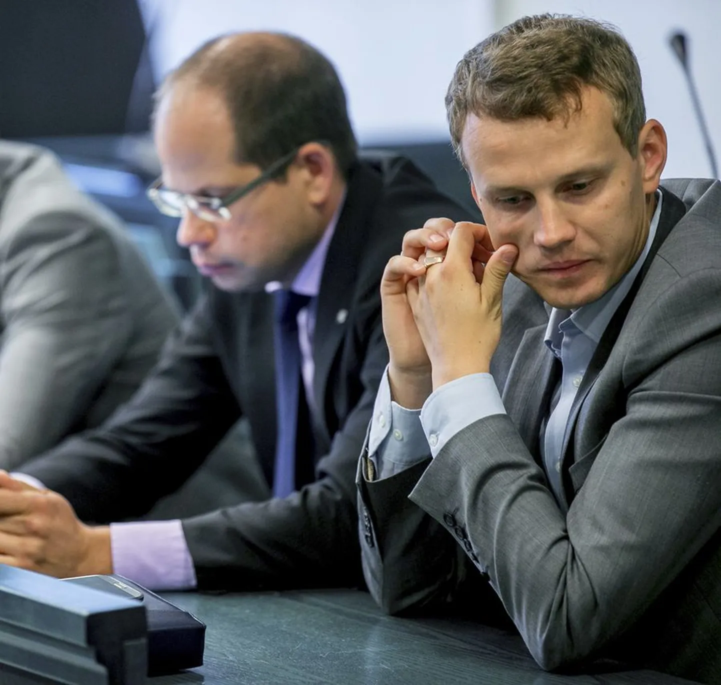 Priit Toobal (paremal) ja Lauri Laasi kohtupingis.