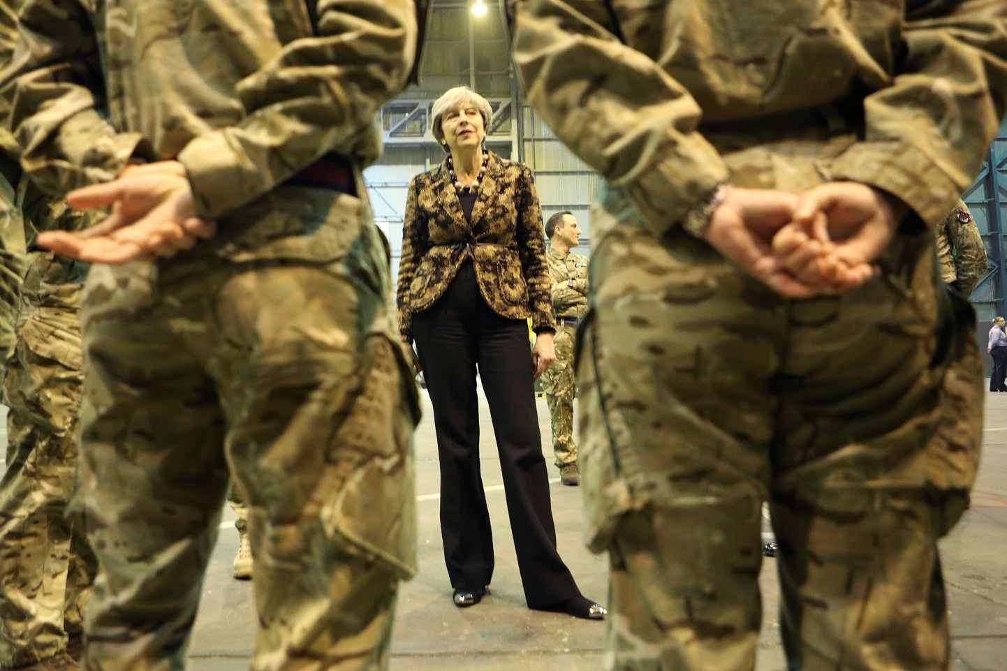 Briti peaminister Theresa May külastamas riigi õhujõude.