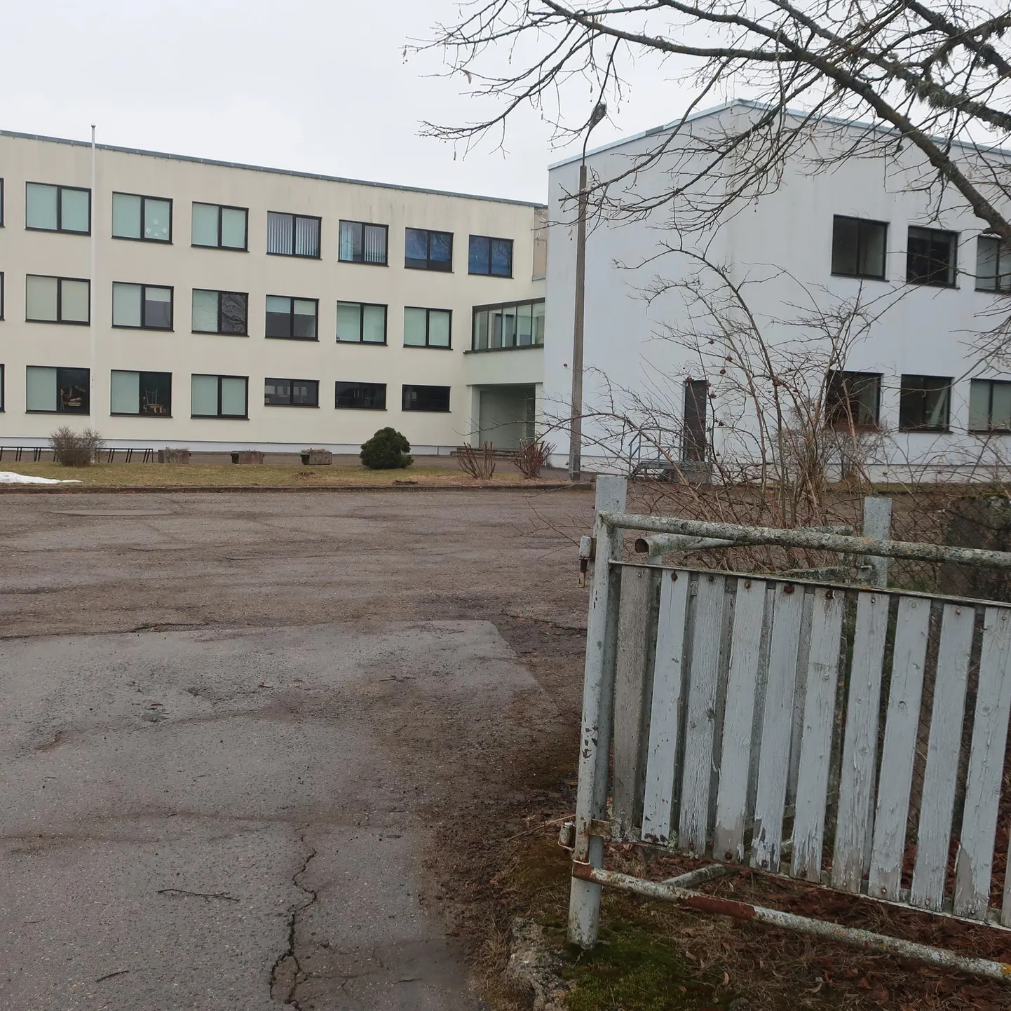 Põlva koolimaja tänavapoolne tiib võib teatud tingimusel ka alles jääda.