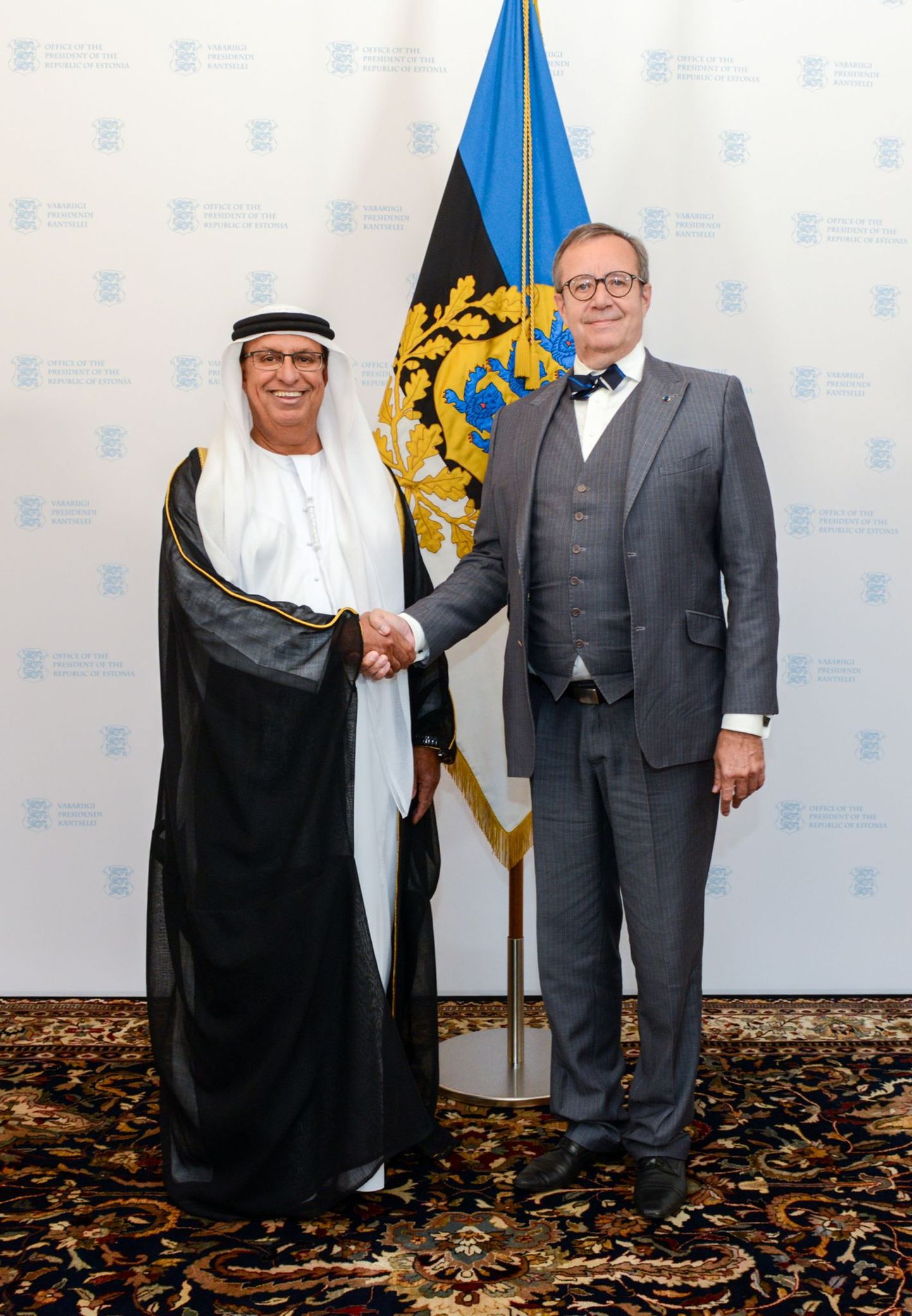 Stockholmis resideeriv Araabia Ühendemiraatide suursaadik Sultan Rashid Sultan Alkaitoob ja president Toomas Hendrik Ilves