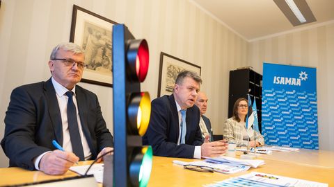 Parempoolsed kritiseerivad Isamaa majanduslikke valikuid