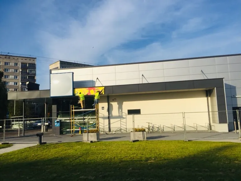 Подготовка к открытию магазина Lidl в Риге на улице Дзелзавас