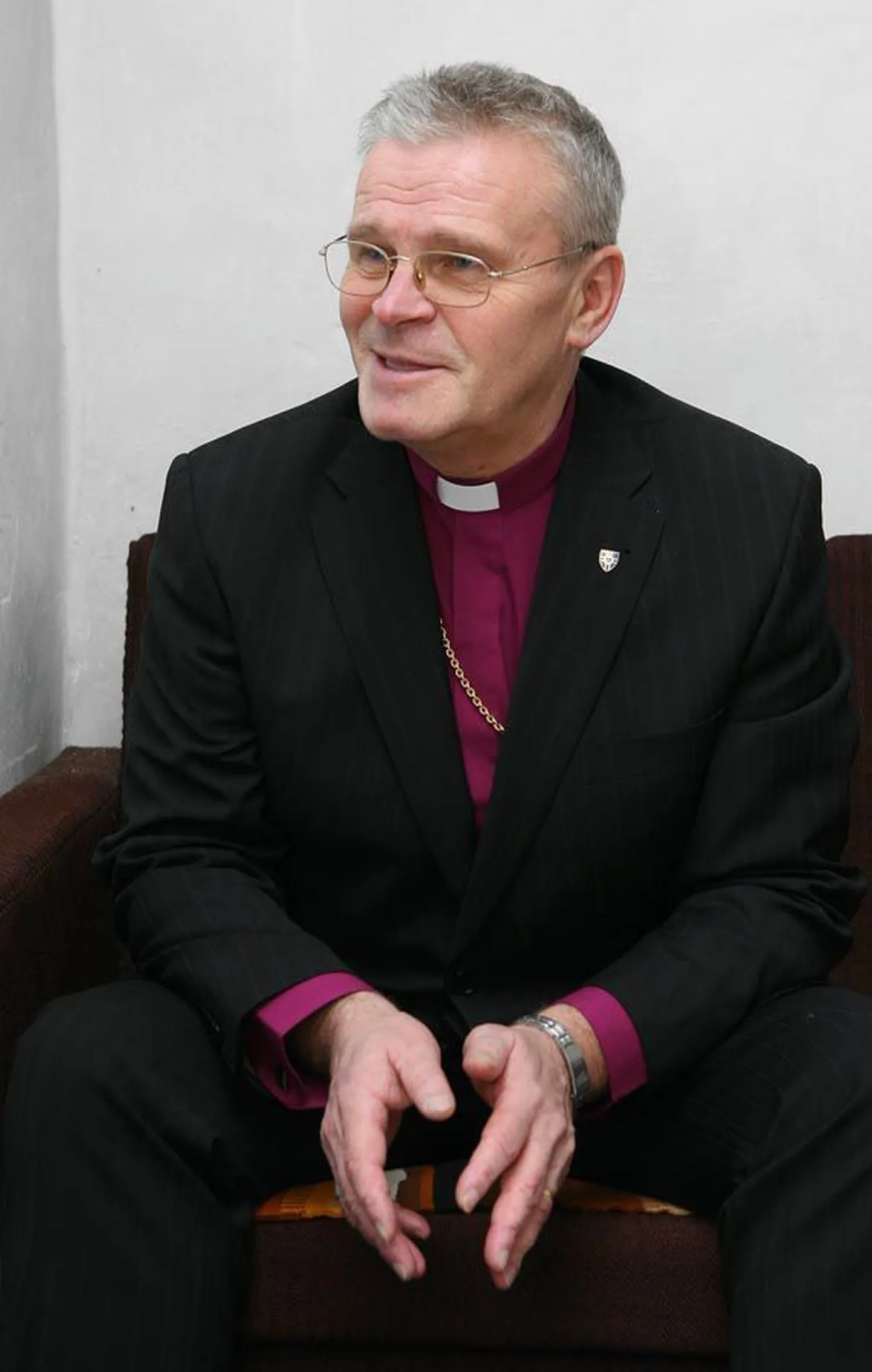 Peapiiskop Andres Põder ütleb, et luterliku kiriku kogudused teenivad ühiskonda mõtte, sõna ja teoga.