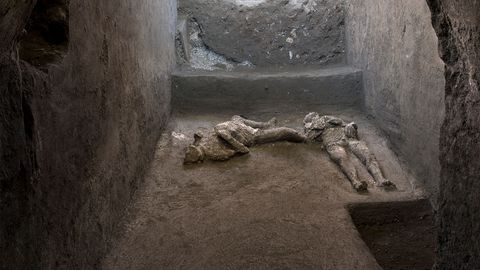 Pompei kaks uut ohvrit: orja ja peremehe tappis lõõmpilv