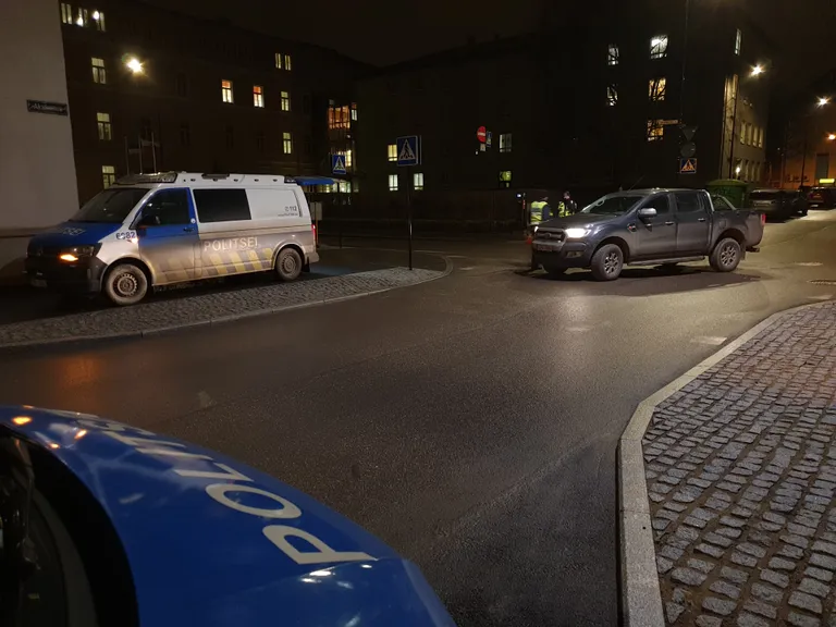 Autojuht sõitis ülekäigurajal jalakäijale otsa.