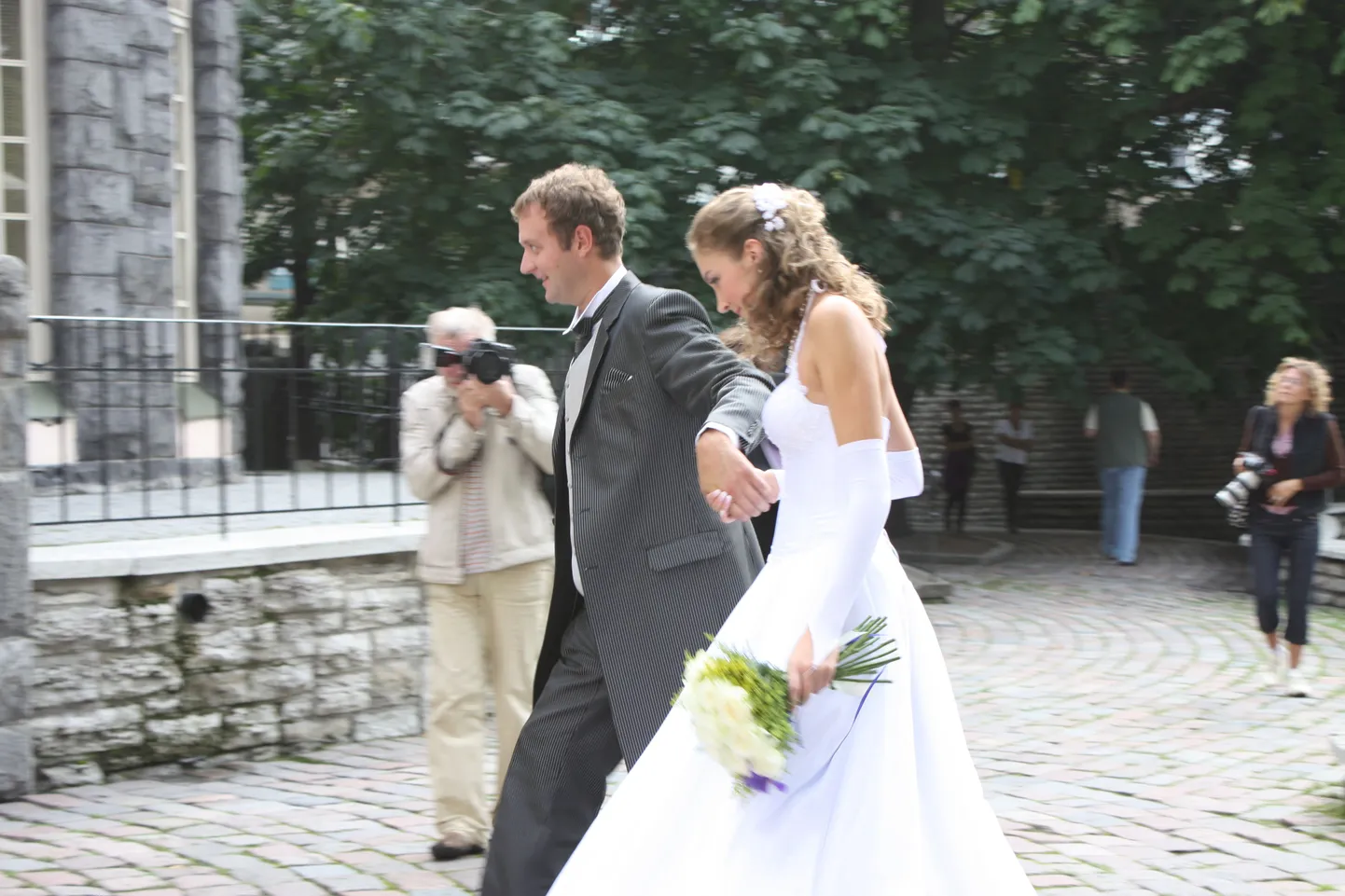 Henrik Normann ja Katre Kütt suundumas Õnnepaleesse, 21.08.2008