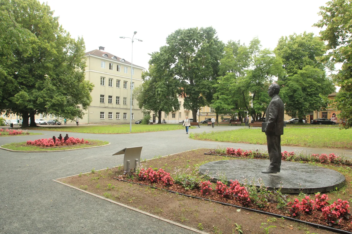 Peeter Põllu park.