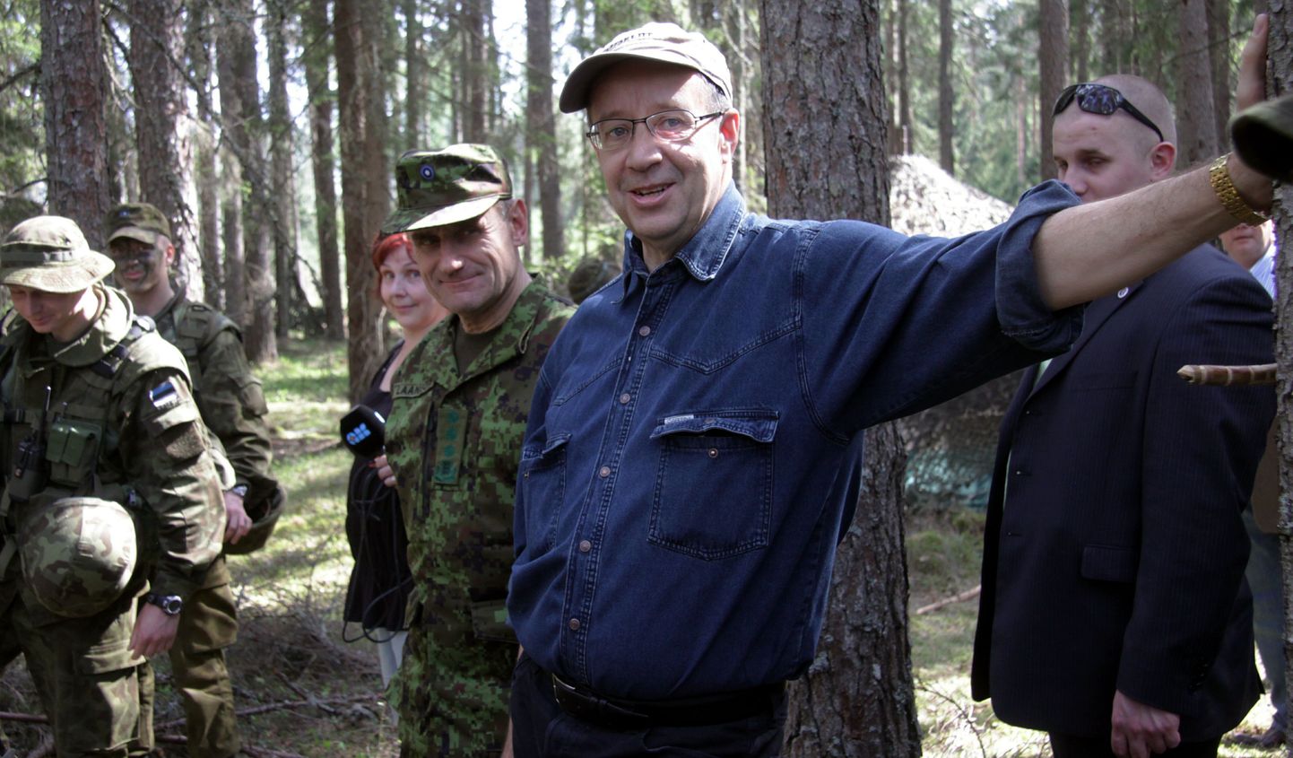 President Toomas Hendrik Ilves külastas kaitseväe suurõppust "Kevadtorm".