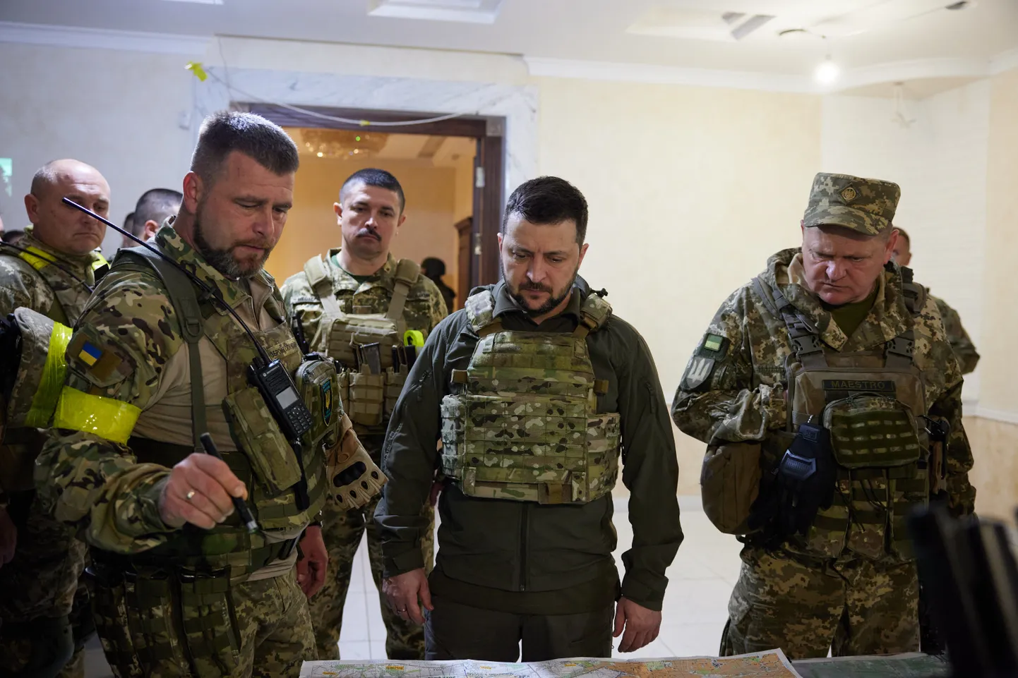 President Zelenskõi Ukraina eesrindel.