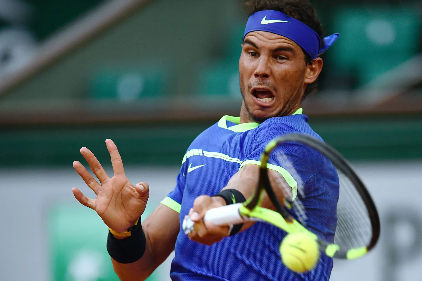 Rafael Nadal Prantsusmaa lahtistel kohtumises Nikoloz Basilashviliga.