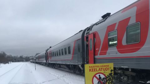 Евросоюз, XXI век: жители Йыхви рискуют жизнью, чтобы попасть на поезд Таллинн-Москва