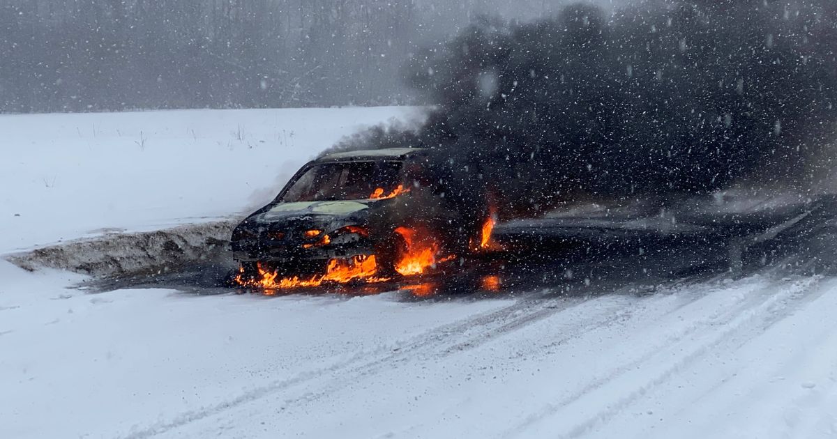 Harjumaal hävis rikke tõttu põlema süttinud auto