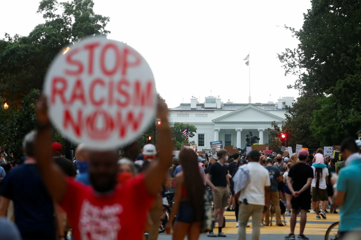 Meeleavaldajad protestimas Washingtonis Valge Maja juures.