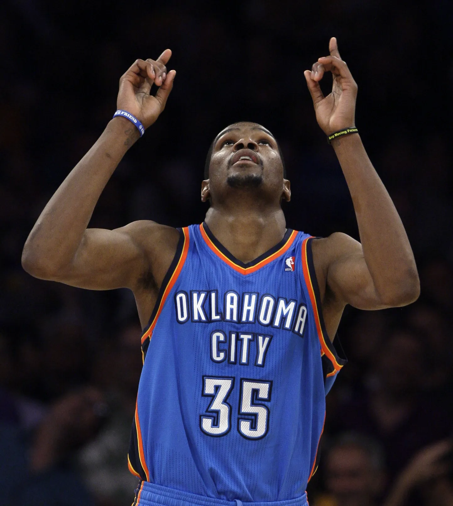Kevin Durant peab lisaks võitlusele palliplatsil tegelema ka korvpalliväliste probleemidega.