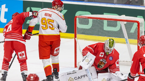Golovkovs un Batņa gūst vārtus savstarpējā IIHF Čempionu līgas spēlē