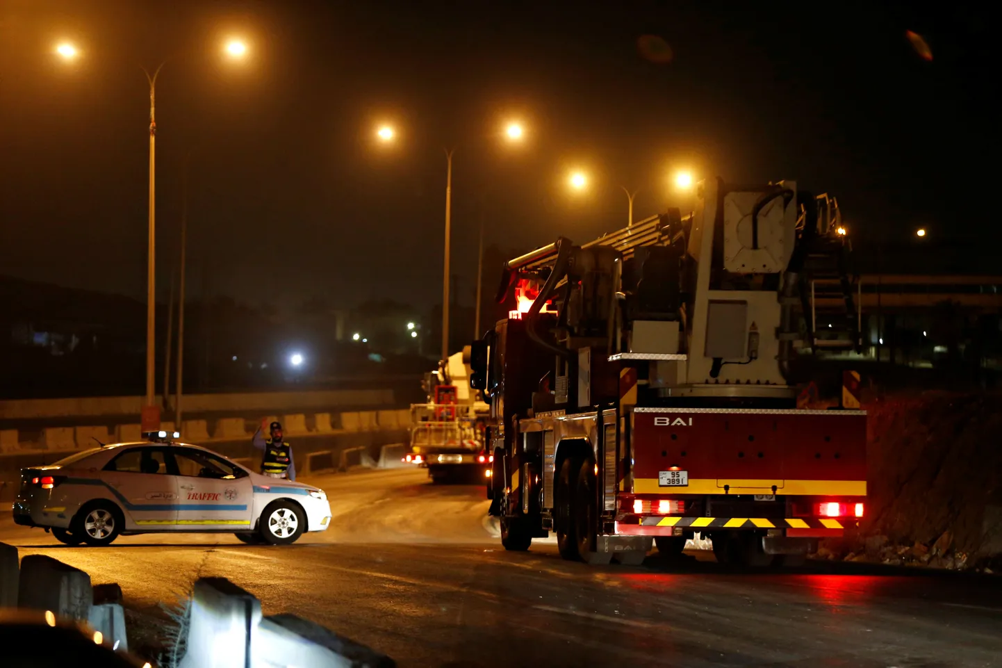 Jordaanias Zarqa linna lähedal plahvatas relvaladu, sündmuskohale sõitis mitu päästeautot